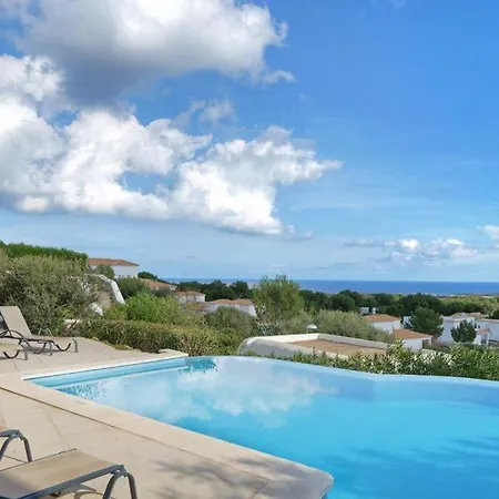 Sleeps 8 Pool Air Con *